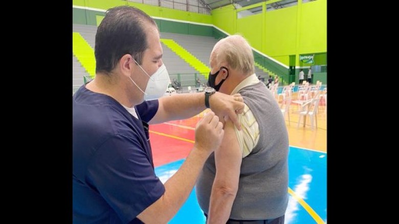 Saúde de Nova Odessa inicia campanha de vacinação da gripe em idosos com 80 anos