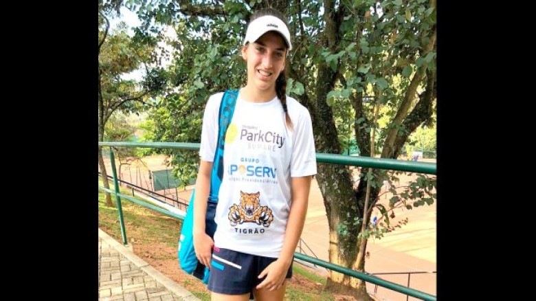 Manuela Ganciar disputa dois torneios pela Confederação Brasileira de Tênis