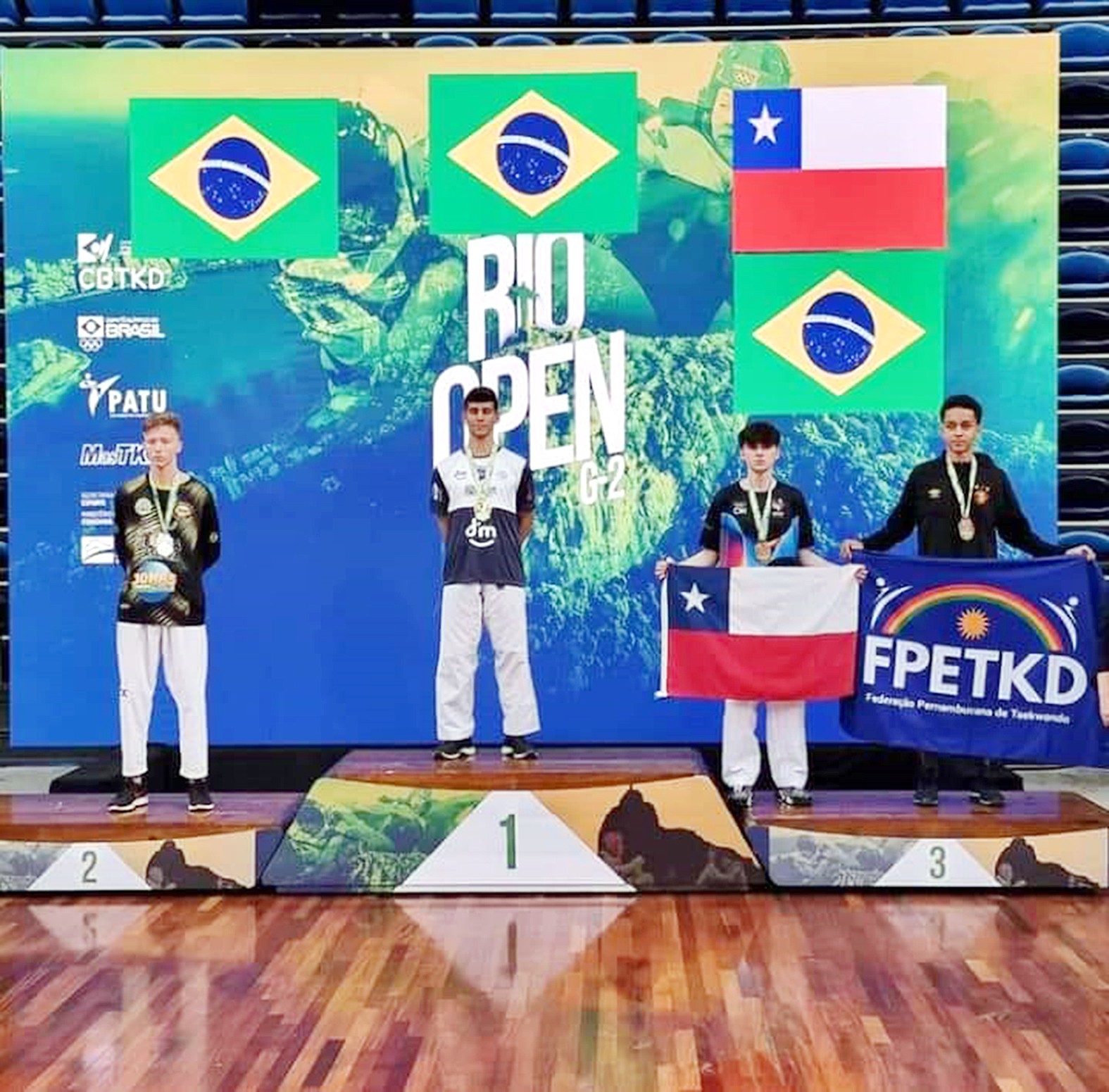 Atleta de Hortolândia conquista prata em torneio internacional de taekwondô