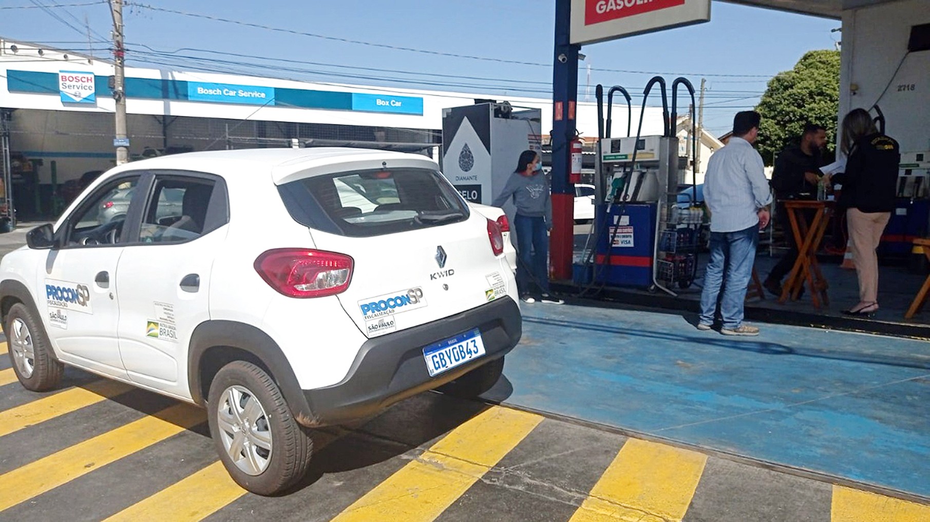 Procon de Sumaré realiza operação para fiscalizar redução de preços em postos de combustíveis
