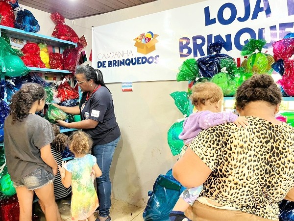 Fundo Social de Sumaré promove Loja de Brinquedos Solidária no CRAS Horto Florestal