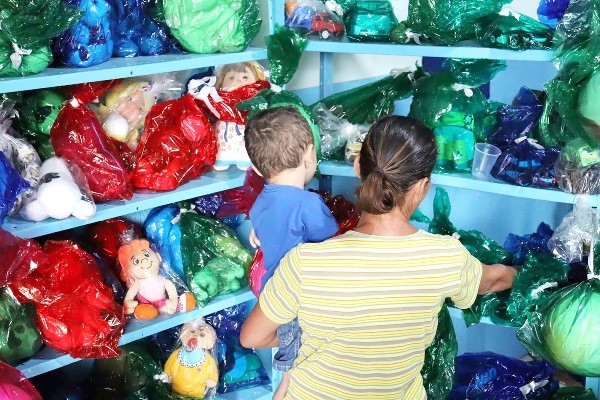 Loja de Brinquedos Solidária distribui doações a crianças de várias regiões de Sumaré
