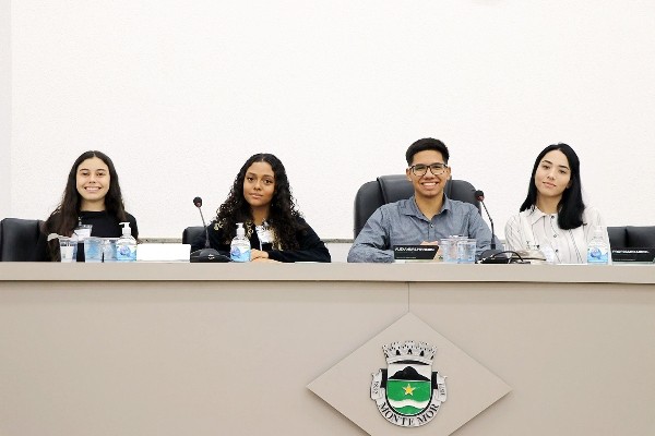 Câmara de Monte Mor realiza sessão de posse do Parlamento Jovem de  2022
