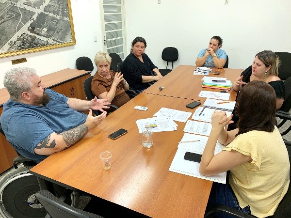 Prefeitura de Nova Odessa inicia estudos para emissão da ‘Carteirinha do Autista’ municipal
