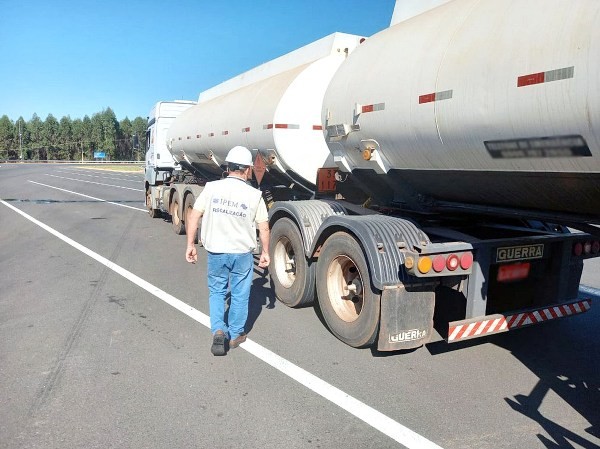 Ipem-SP flagra transporte irregular de produtos perigosos em Paulínia