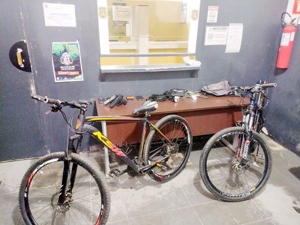 GCM prende dupla por roubo de celular e bicicleta em Hortolândia