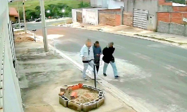 Polícia investiga ‘limpa’ em residência no bairro Monte Rey, em Monte Mor