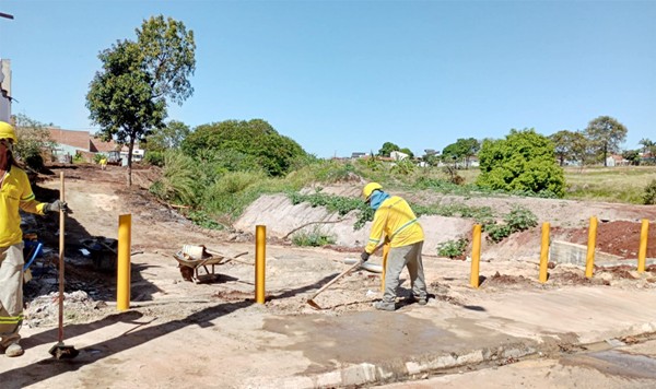 BRK conclui implantação de novas redes de água e esgoto na Vila Operária