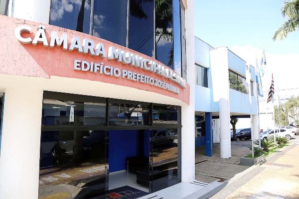 Câmara de Sumaré abre concurso com salários de R$ 4,8 mil mensais