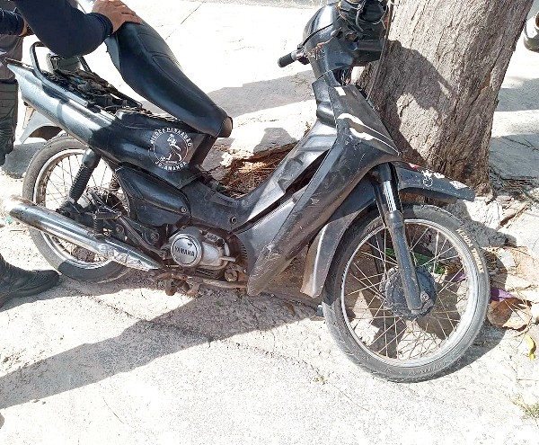 Homem é detido por dirigir moto com placa artesanal em Sumaré