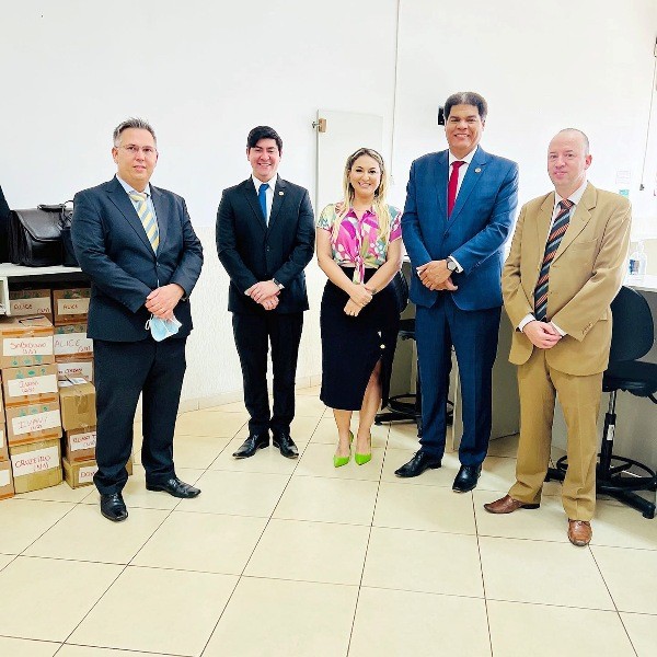 Cartórios eleitorais iniciam carga e lacração das urnas para votação de 2 de outubro