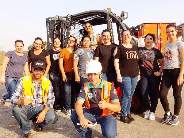 Coca-Cola FEMSA Brasil forma primeira turma de operadoras de empilhadeira em Sumaré