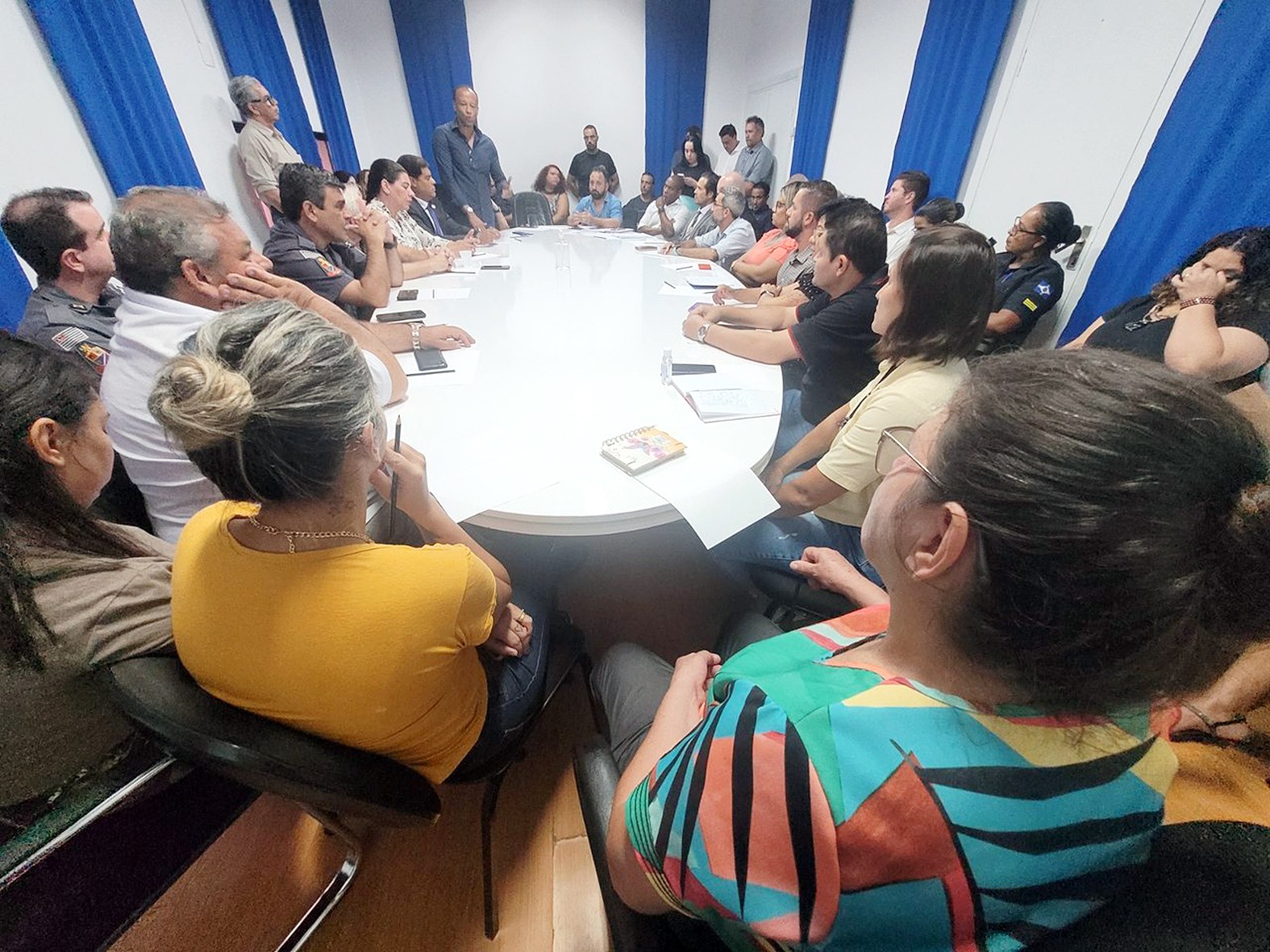 Luiz Dalben anuncia cerca elétrica e detectores de metais nas escolas