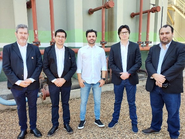 Mineirinho e diretores da Coden recebem comitiva paraguaia na ETE Quilombo