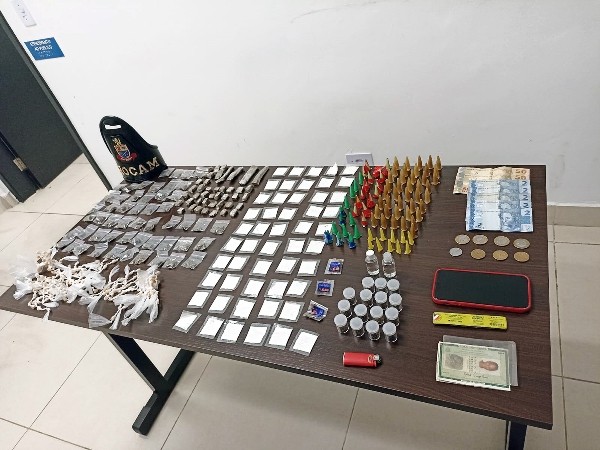 Polícia Militar prende rapaz por tráfico no Maria Antonia