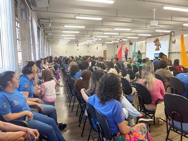2º Fórum da Primeira Infância reúne cerca de 200 profissionais em Sumaré