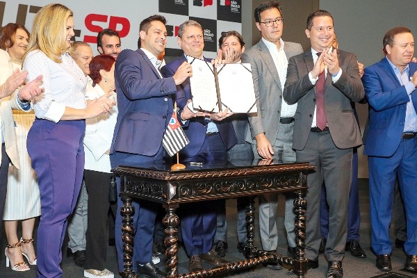 Governador Tarcísio lança programa para promover liberdade econômica