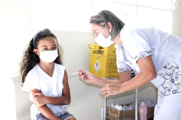 Vacina contra Covid-19 é incluída no calendário nacional de imunização
