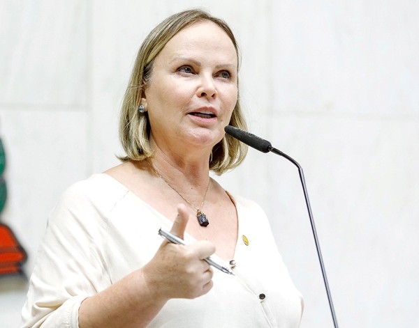 Deputada Ana Perugini descarta candidatura a prefeita de Monte Mor