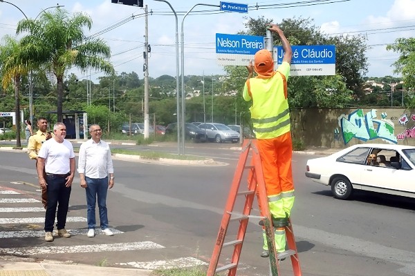 Hortolândia inicia implantação de novas placas de logradouro público