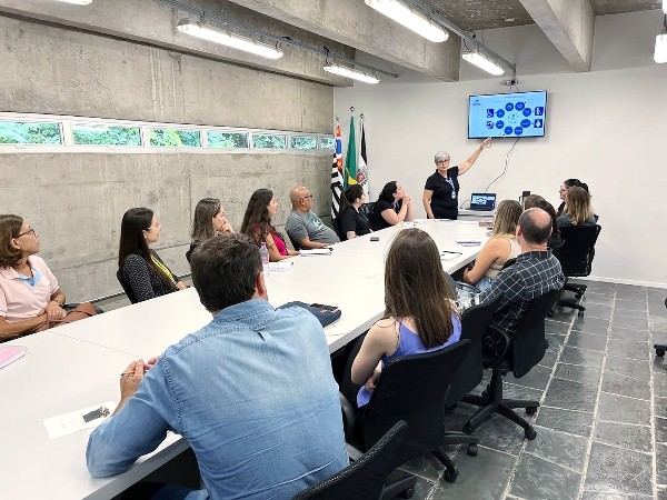Reunião com ONGs e empresas define 1º ‘Feirão do Emprego PCD’