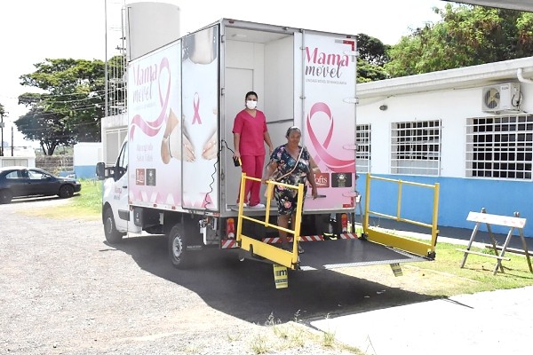 Carreta de mamografia atende mais de 600 mulheres em Hortolândia