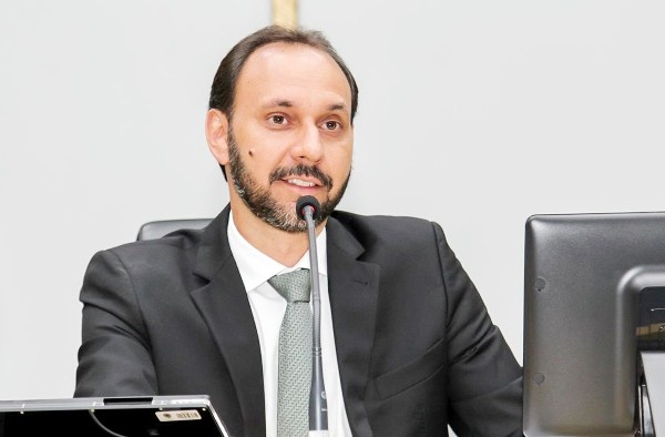 Vereadores de Paulínia contrariam TCE e aprovam contas de Du Cazellato