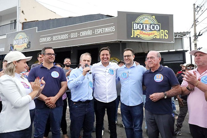 Willian e Décio ganham a companhia de Luiz e Dirceu Dalben em caminhadas