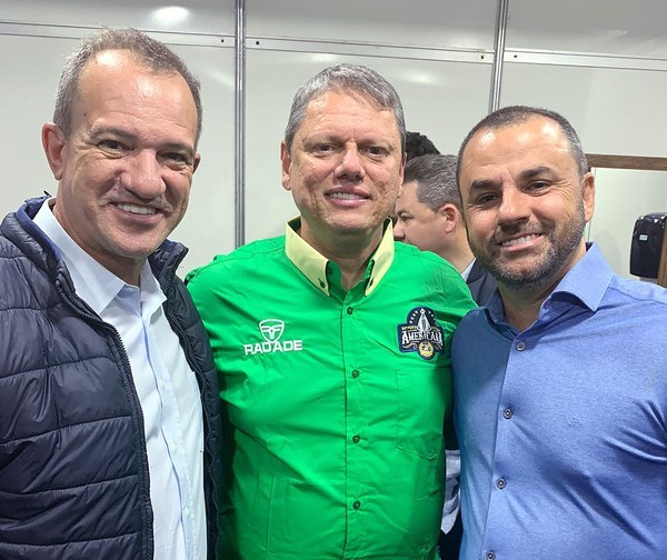 Tarcísio confirma construção de 114 unidades da CDHU em Nova Odessa