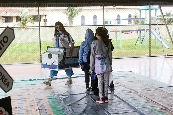 Concessionária Rumo realiza ações educativas de trânsito em Sumaré