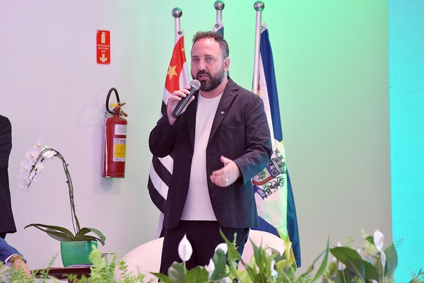 Henrique do Paraíso autoriza criação da Escola de Gênios para atender pessoas com TEA