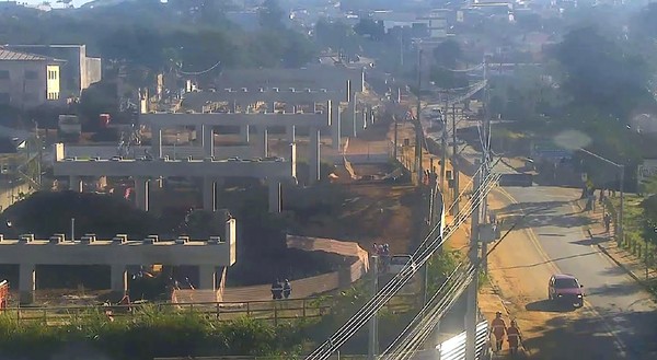 Trânsito na região da linha férrea da Vila Real vai ser desviado para obra