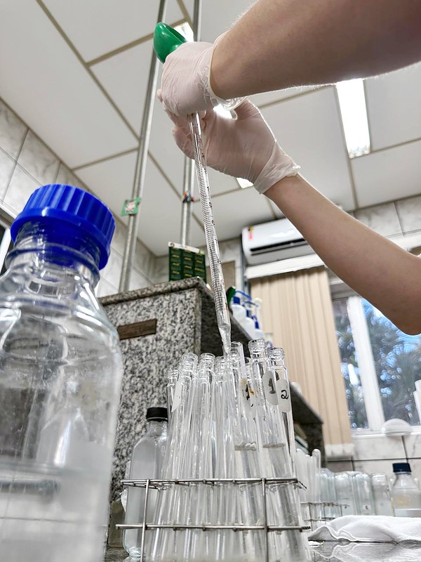 DAE realiza 97 mil análises para garantir qualidade da água em Americana