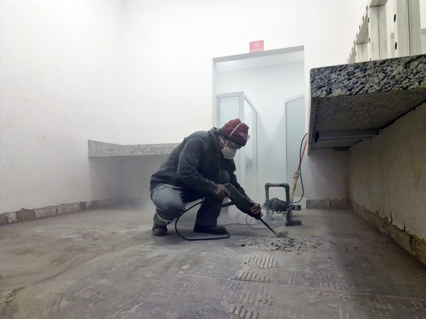 Teatro Municipal recebe reforma em camarins e auditório em Americana