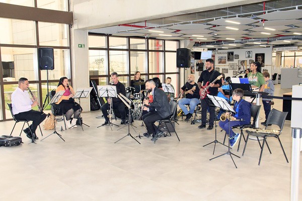 Projeto “Concertos no Paço” homenageia pais com música