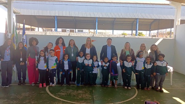 Projeto possibilita óculos para alunos da Escola Municipal Jd. Bom Retiro