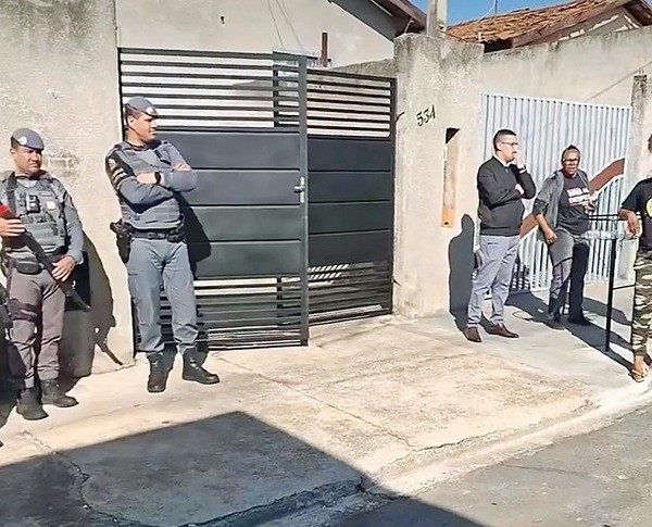 Moradora de Hortolândia é alvo de ordem de despejo e deixa residência