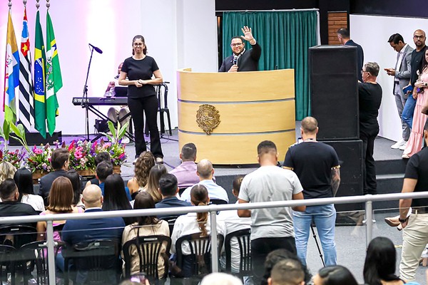 Campanha do Agasalho 2025 aquece Paulínia com 40 mil peças de roupas