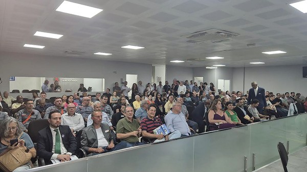 Chico solicita R$ 230 milhões para Americana no Orçamento do Estado