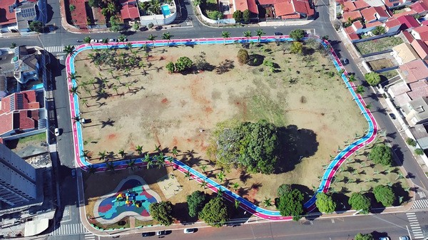 Praça do Macarenko recebe ação de educação ambiental da Coca-Cola FEMSA Brasil