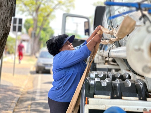 DAE atende escolas com caminhões-pipa em áreas afetadas de Americana