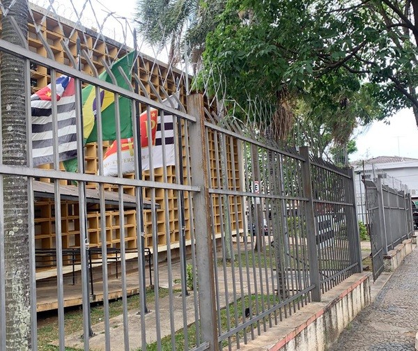 Mulher é condenada por falsificação de documentos públicos em Sumaré