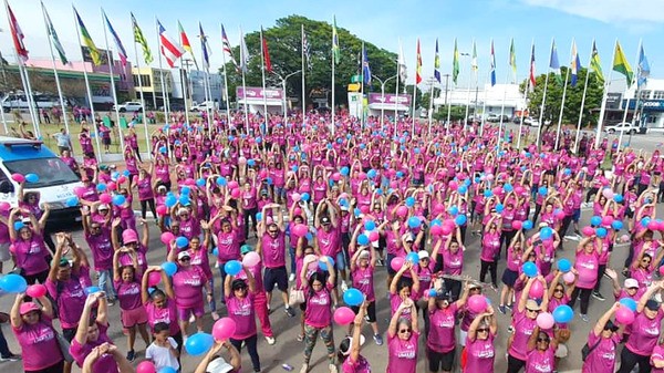 Caminhada Sumaré Rosa reúne famílias e valoriza vida em clima de solidariedade