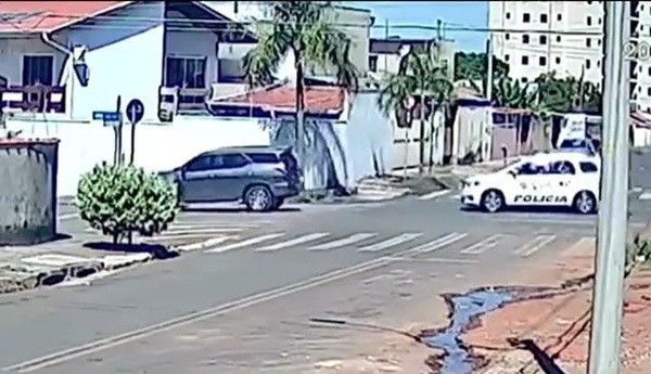 Perseguição a veículo furtado termina com prisão de suspeito em Hortolândia