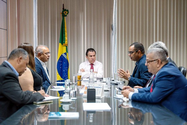Zezé Gomes busca mais recursos para Hortolândia em agendas em Brasília