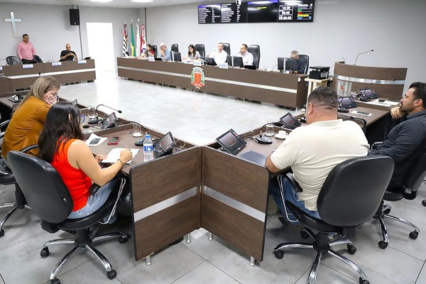 Câmara aprova aumento salarial de 64% para procuradores de Americana