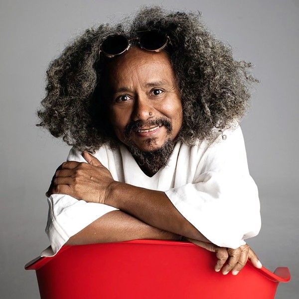 Chico César é atração do festival Vozes da MPB, em Hortolândia, neste sábado