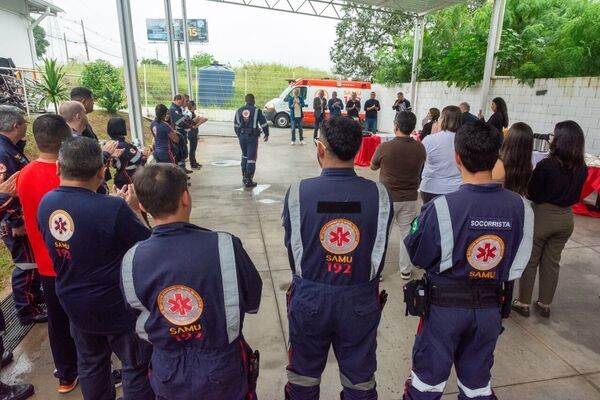 Agentes do SAMU de Hortolândia recebem novos uniformes