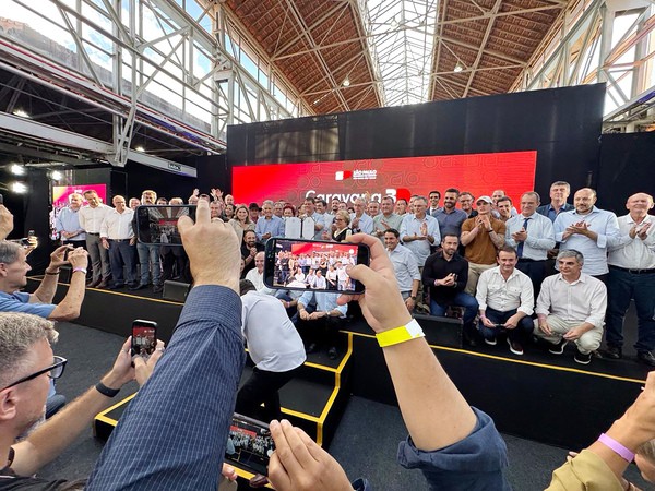 Leitinho e Tarcísio anunciam R$ 2,8 milhões para recomposição de taludes em trecho do Córrego Piconi