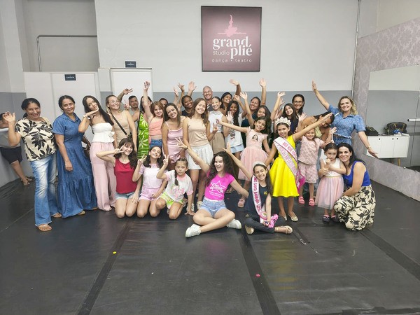 Santa Bárbara recebe concurso que vai eleger misses, princesas e mister